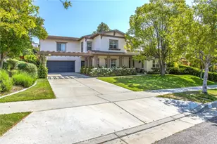 512 Golden W Dr, Redlands, CA 92373 - Photo 2