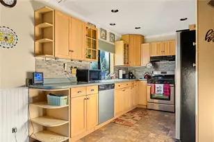 707 Virginia Ct, Lake Arrowhead, CA 92352 - Photo 10
