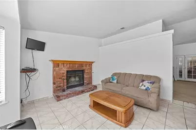 11514 1st, Hesperia, CA 92345 - Photo 6