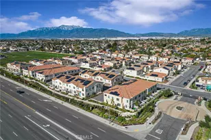 1045 W Clover, Rialto, CA 92376 - Photo 30