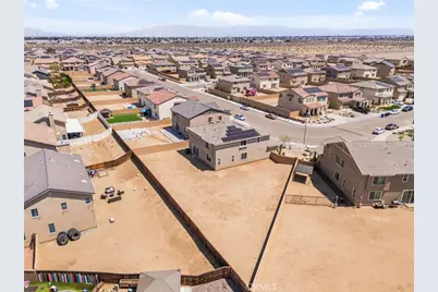 11736 Ballina Street, Victorville, CA 92392 - Photo 32