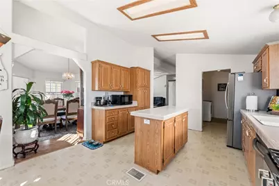 38094 Calle Amigable, Murrieta, CA 92563 - Photo 14