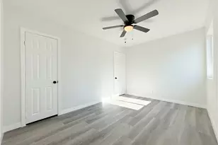 14605 S Bahama Ave, Compton, CA 90220 - Photo 18