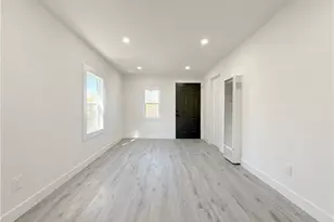 2442 E 114th St, Los Angeles, CA 90059 - Photo 8