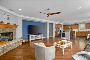14175 Autumn Creek Ct, Eastvale, CA 92880 - Photo 16