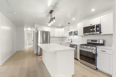 80 Huntington #701, Huntington Beach, CA 92648 - Photo 10