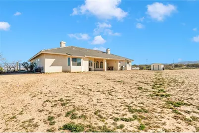 6086 Pythagoras, Oak Hills, CA 92344 - Photo 44