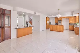 18662 Jockey Cir, Huntington Beach, CA 92648 - Photo 12