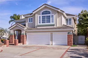 18662 Jockey Cir, Huntington Beach, CA 92648 - Photo 2