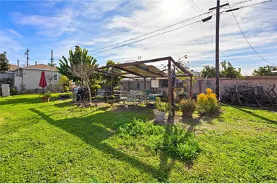 15551 Cornuta, Bellflower, CA 90706 - Photo 14