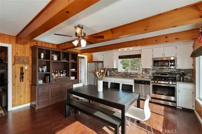 39676 Oakglen, Fawnskin, CA 92333 - Photo 10