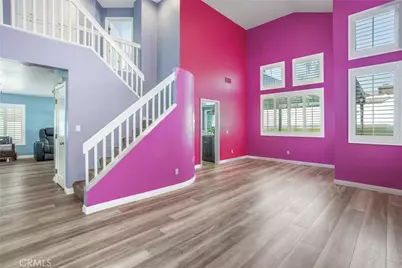 31110 Nice, Mentone, CA 92359 - Photo 8