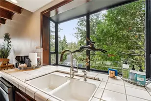 892 Nadelhorn Dr, Lake Arrowhead, CA 92352 - Photo 16