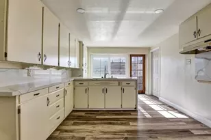 9607 Cypress, Fontana, CA 92335 - Photo 10