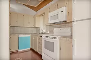 31047 Summit, Running Springs, CA 92382 - Photo 6