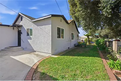 2101 S Hickory, Santa Ana, CA 92707 - Photo 36