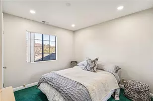 965 Sandalwood Dr, Lake Arrowhead, CA 92352 - Photo 30