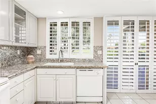 304 Villena Way, Palm Desert, CA 92260 - Photo 14