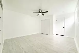 5325 Latham St, Los Angeles, CA 90011 - Photo 22