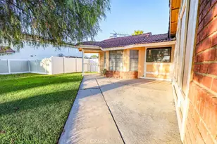 11619 Capitol Dr, Riverside, CA 92503 - Photo 24