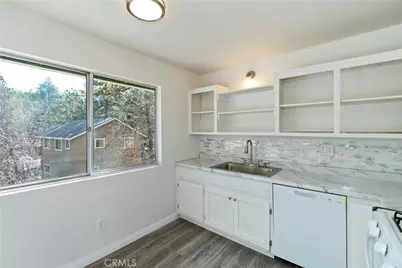 32142 Hunsaker Way, Running Springs, CA 92382 - Photo 12