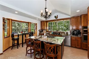 30184 Skyline Dr, Running Springs, CA 92382 - Photo 14