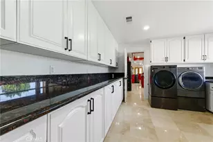 16575 Bonanza Dr, Riverside, CA 92504 - Photo 14