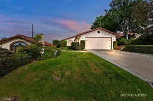 1168 N Crescent Ridge, Fallbrook, CA 92028 - Photo 2