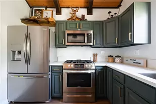 1132 Mt Shasta Rd, Big Bear City, CA 92314 - Photo 10