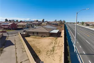 16664 Hawks Hill, Victorville, CA 92395 - Photo 28