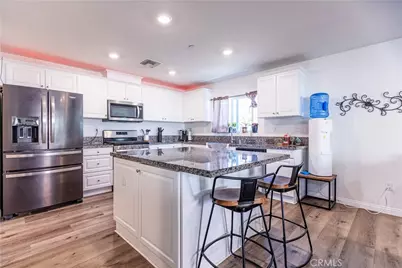 16664 Hawks Hill, Victorville, CA 92395 - Photo 12