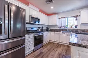 16664 Hawks Hill, Victorville, CA 92395 - Photo 12