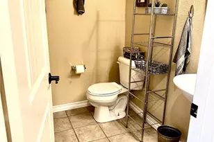 7833 Calle Carrisa St, Highland, CA 92346 - Photo 12