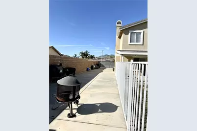 7833 Calle Carrisa Street, Highland, CA 92346 - Photo 46