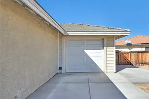15151 Desert Oak, Victorville, CA 92394 - Photo 56