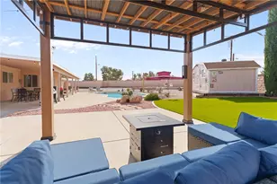 14728 Nokomis, Apple Valley, CA 92307 - Photo 32