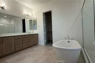 6438 Castle Crags Ave, Hesperia, CA 92345 - Photo 12