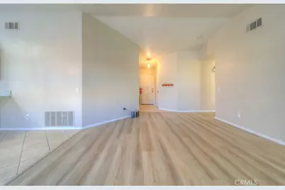 10842 Wakefield, Adelanto, CA 92301 - Photo 10