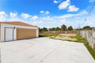 1095 E Phillips, Pomona, CA 91766 - Photo 22