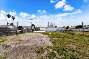 1095 E Phillips, Pomona, CA 91766 - Photo 26