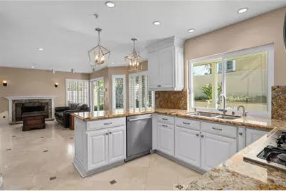 7243 Kittyhawk Street, Fontana, CA 92336 - Photo 16