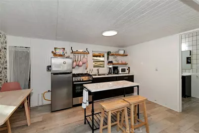33353 Yukon Drive, Green Valley Lake, CA 92341 - Photo 10