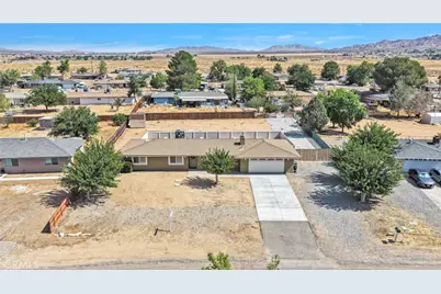 21940 Carlisle Road, Apple Valley, CA 92307 - Photo 38