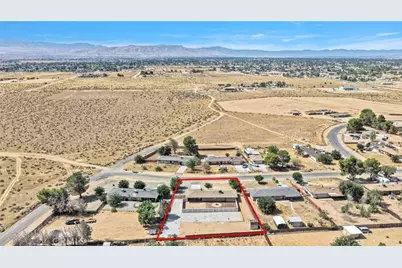 21940 Carlisle Road, Apple Valley, CA 92307 - Photo 44