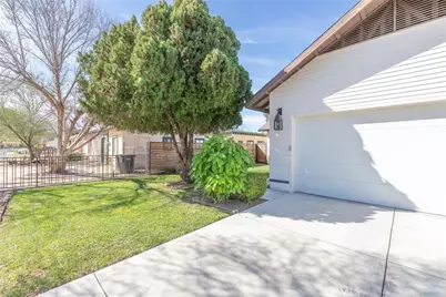 327 S Taylor, Hemet, CA 92543 - Photo 10