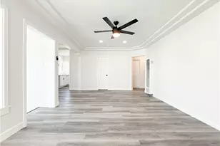 220 W 98th St, Los Angeles, CA 90003 - Photo 10