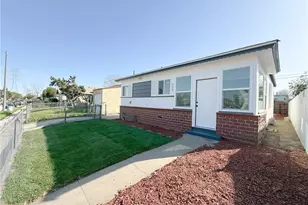 220 W 98th St, Los Angeles, CA 90003 - Photo 2