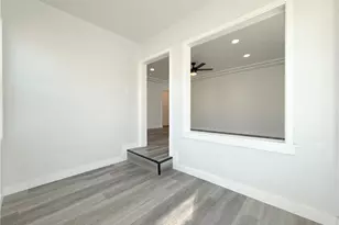 220 W 98th St, Los Angeles, CA 90003 - Photo 18