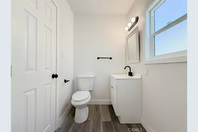 220 W 98th Street, Los Angeles, CA 90003 - Photo 16