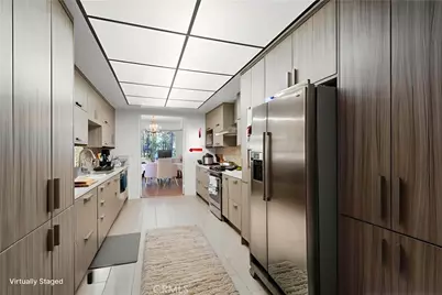 241 S Reeves Drive #302, Beverly Hills, CA 90212 - Photo 2